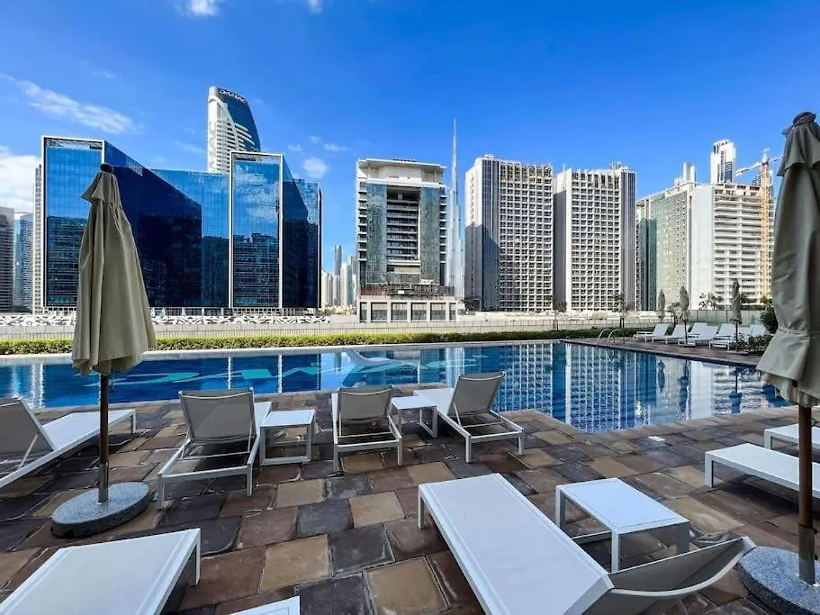 Luxury 2Bd Apt With Pool Gym & Burj Khalifa Views Dubai United Arab Emirates