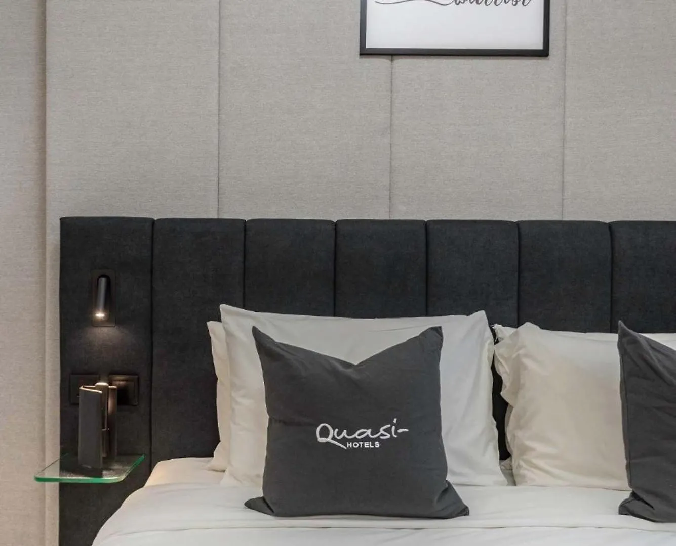 Apartment Luxury 2Bd Apt With Pool Gym & Burj Khalifa Views Dubai